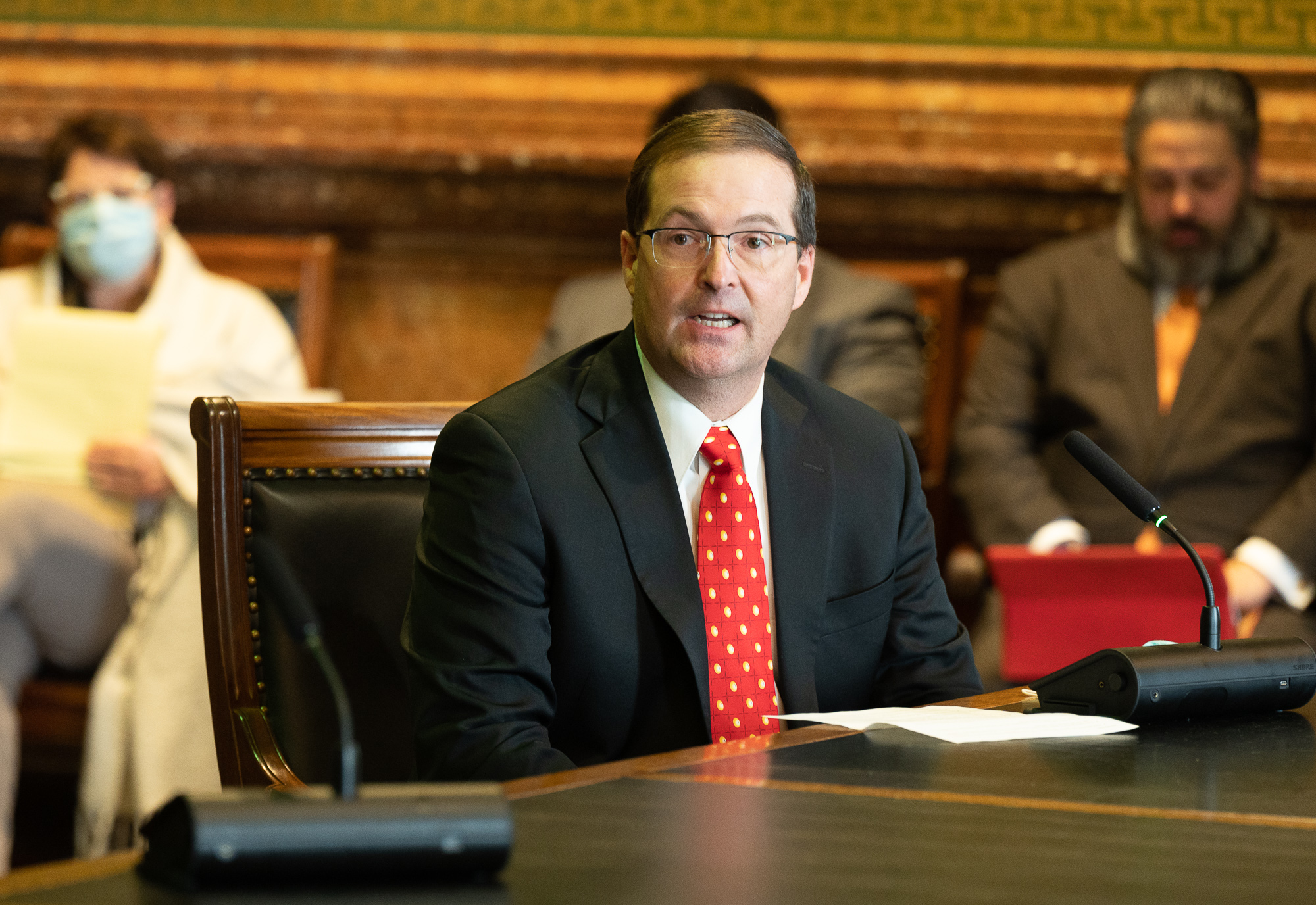Jeff Jorgenson provides comments to Iowa legislators du