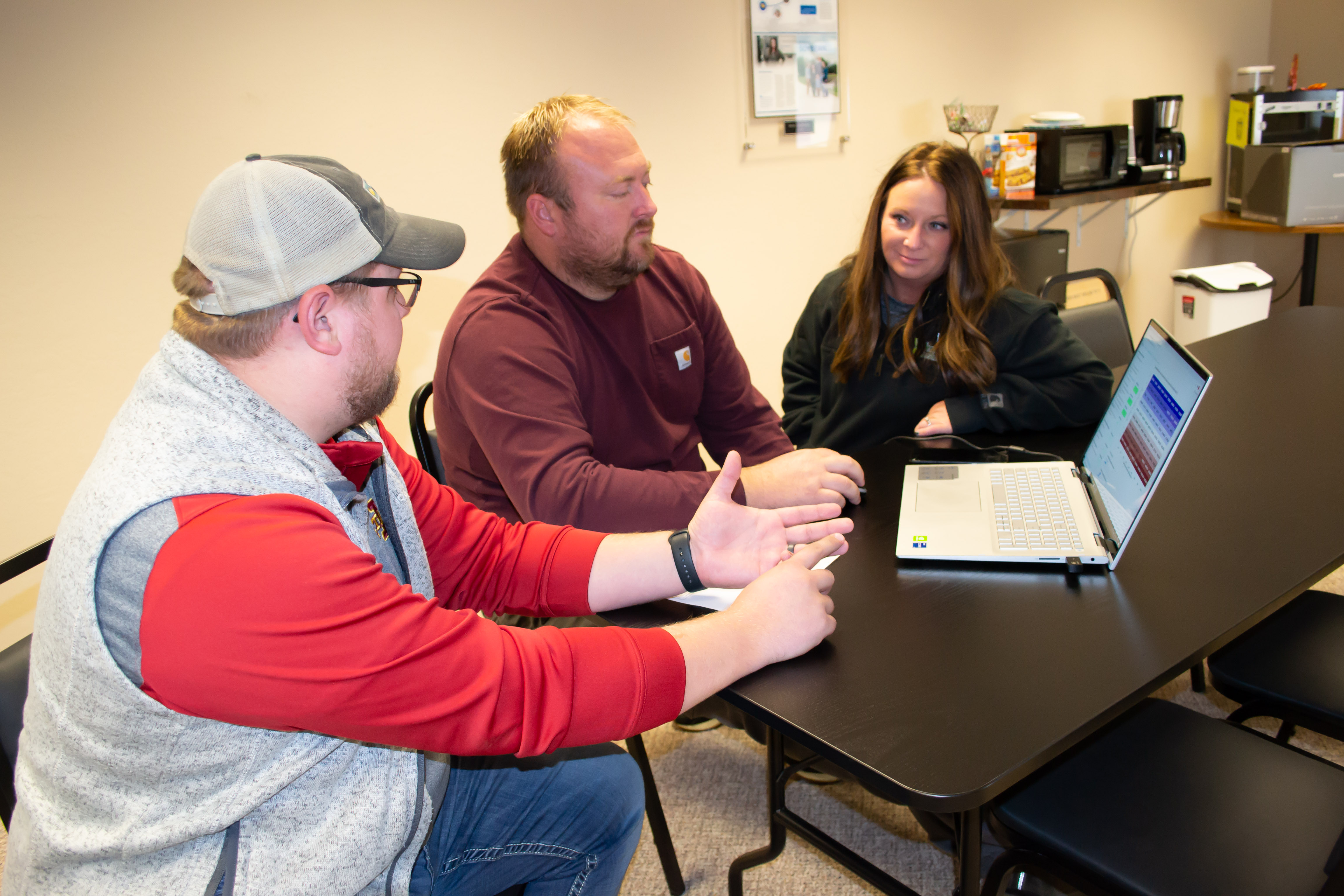 ISA conservation agronomist, Joe Wuebker trains Ryan an