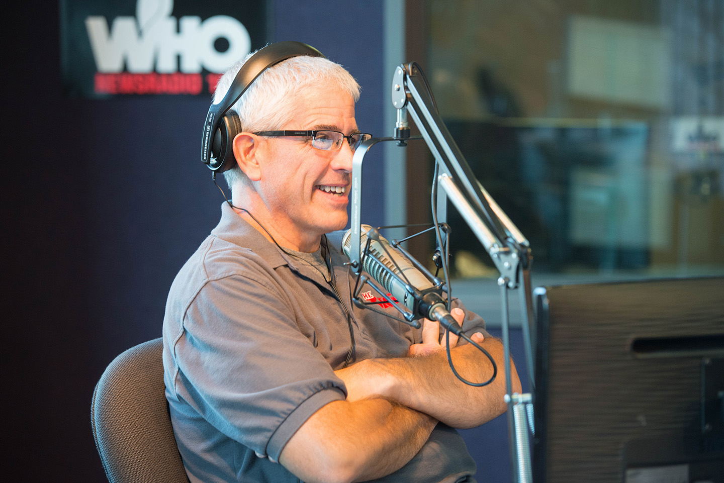 Iowa farmers call into the radio