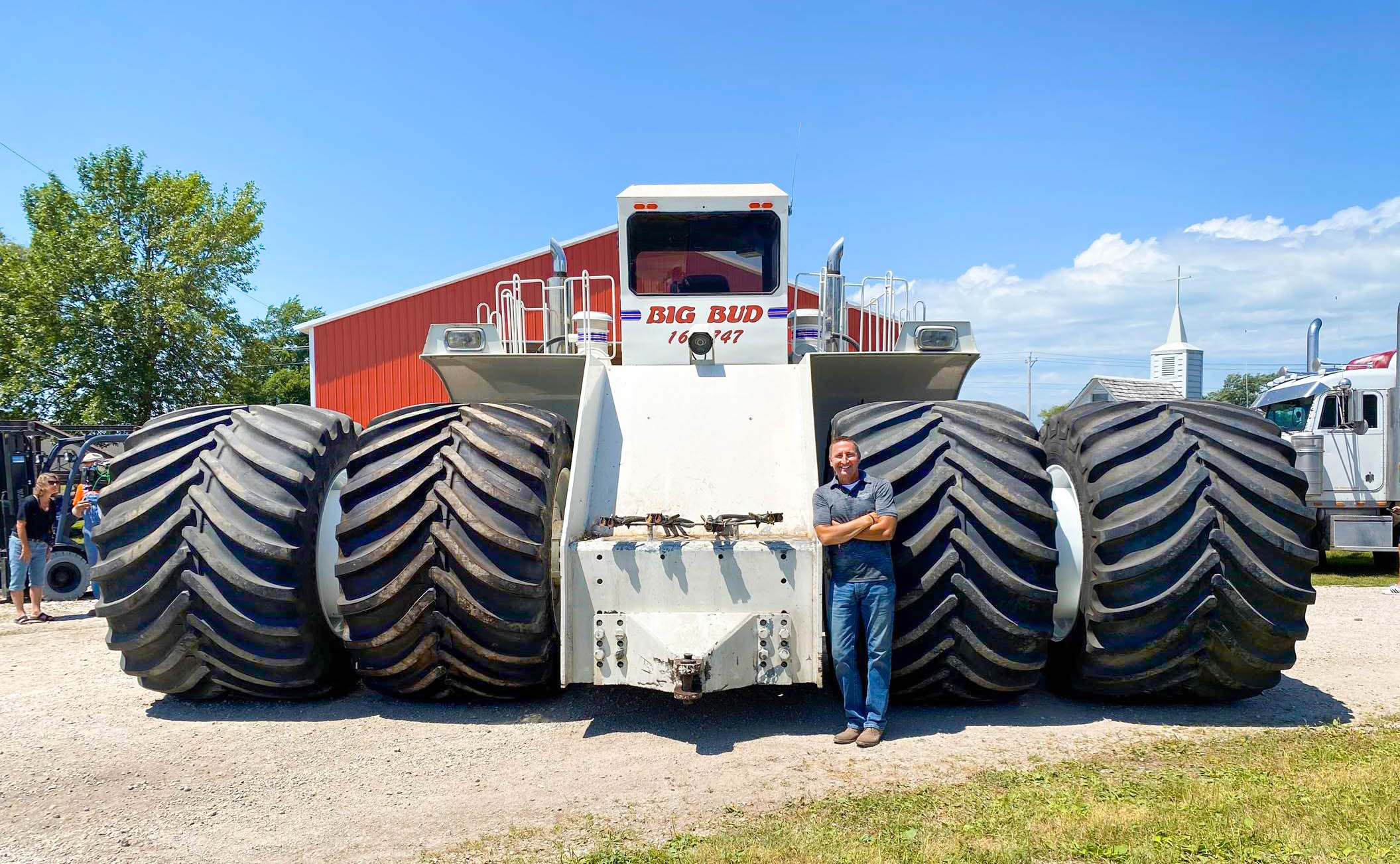 Tractor with large wheels