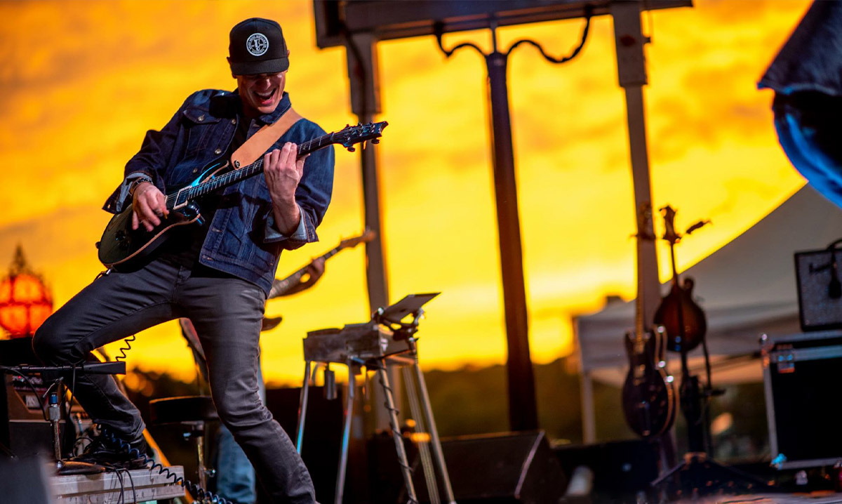 Country music tour coming to Iowa