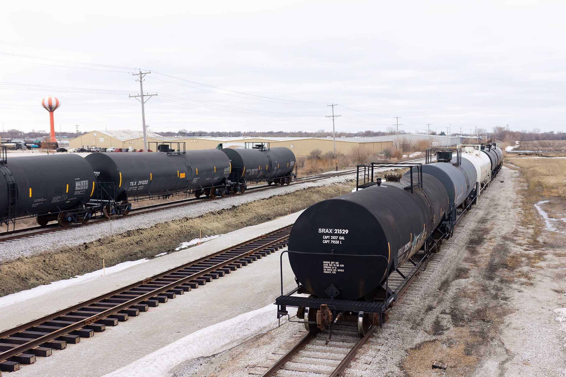 Soybean oil on the railroad
