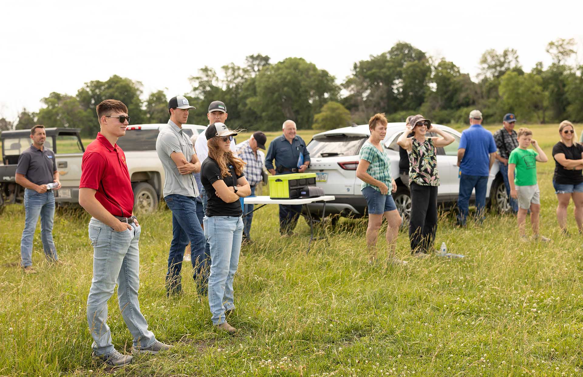 Innovation to Profit Field Day Farmers and ag professionals at field day