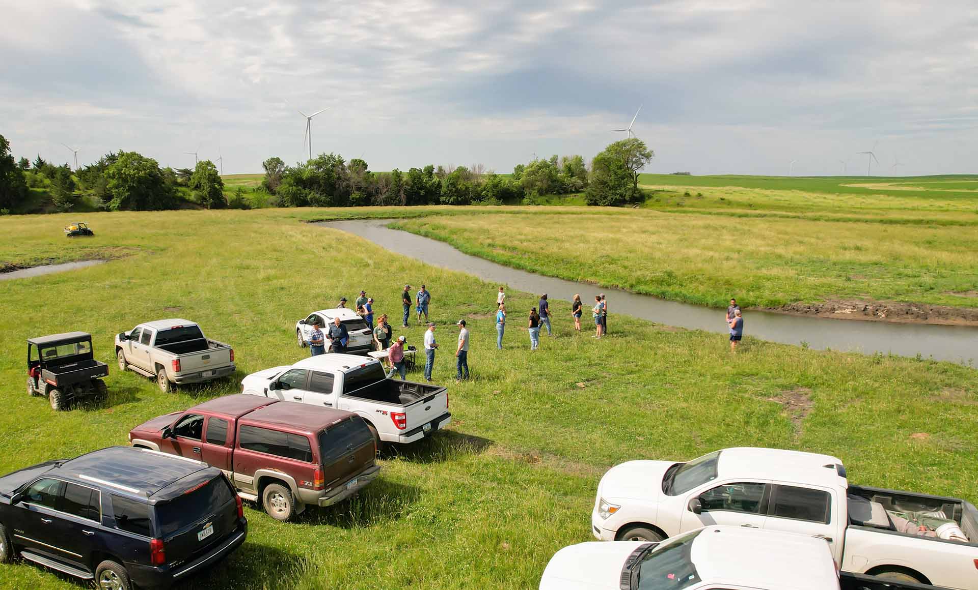 Innovation to Profit Field Day Farmers and ag professionals at field day
