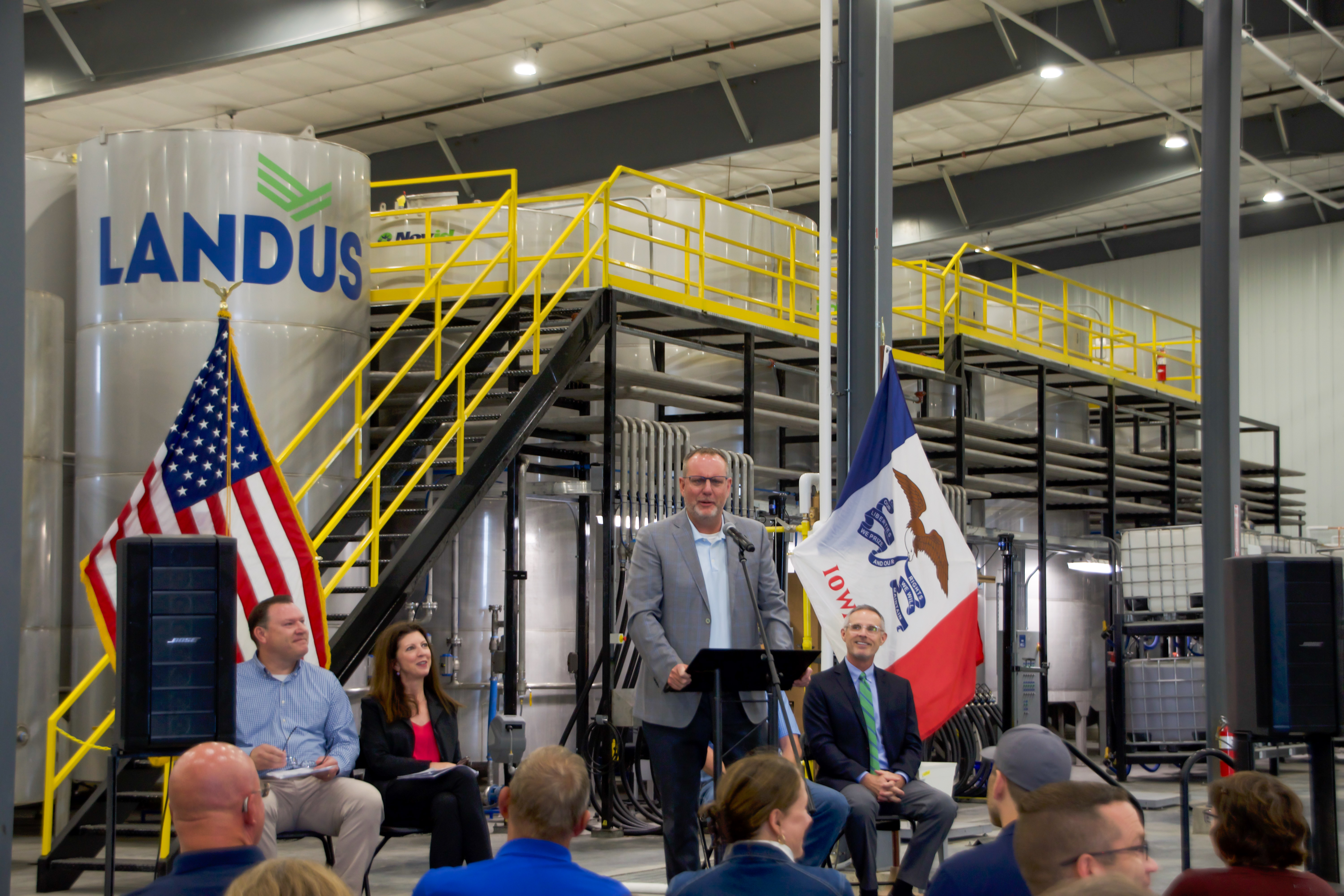 Landus CEO Matt Carstens addresses attendees at fertili