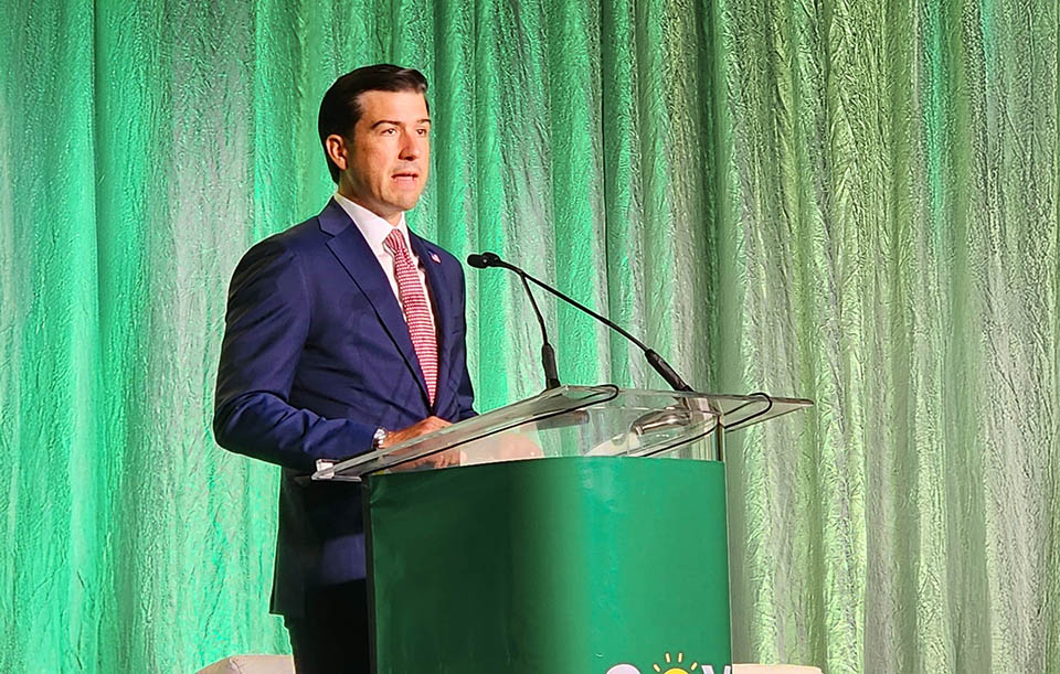 Undersecretary Lindberg Man speaking at Soy Connext