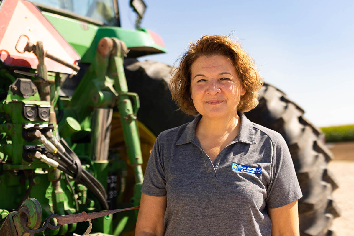Suzanne Shirbroun Iowa soybean farmer