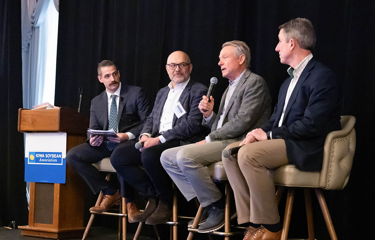 Soybean industry leaders speaking at event