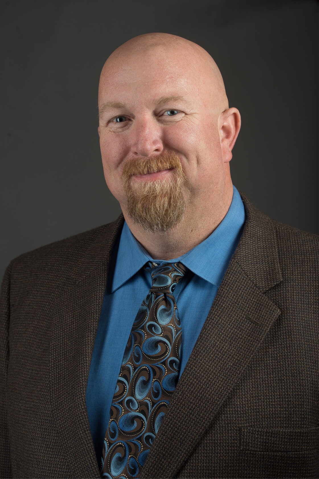 Headshot of Robb Ewoldt