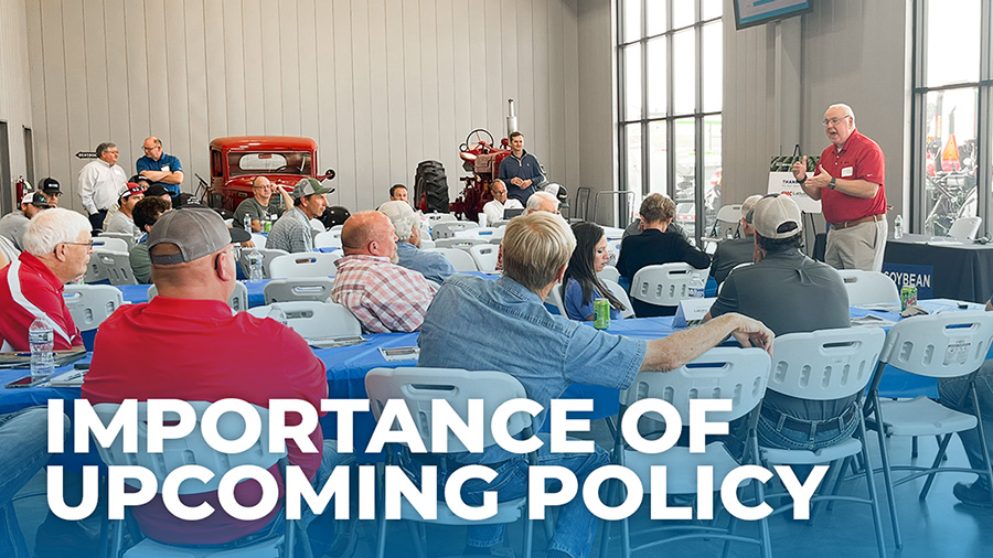 Policy analyst Jim Wiesemeyer speaking to group