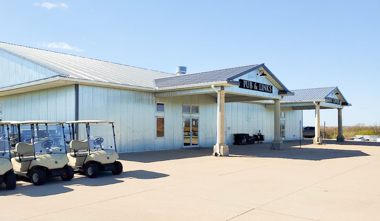 Golf course event center